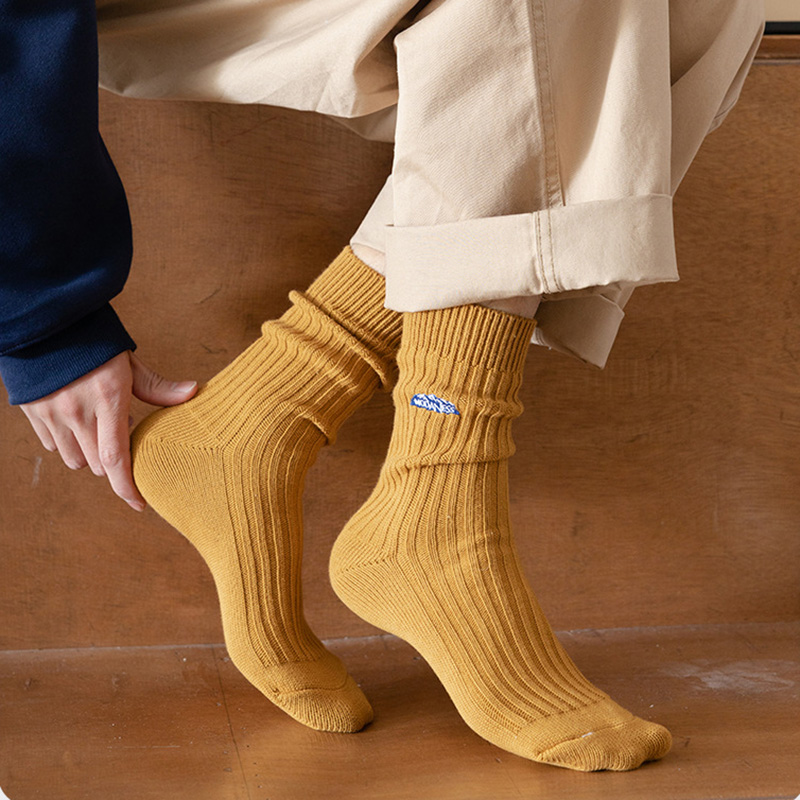 Women's Plain Knitted Socks with Custom Logo OEM Service Slouch Casual Socks with Body and Cuff Position for Girls