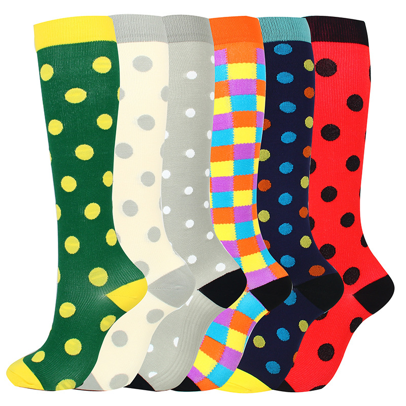Fashionable Outfit Pop Art Christmas Breathable Promotional Custom Cotton Socks Mid-calf Socks