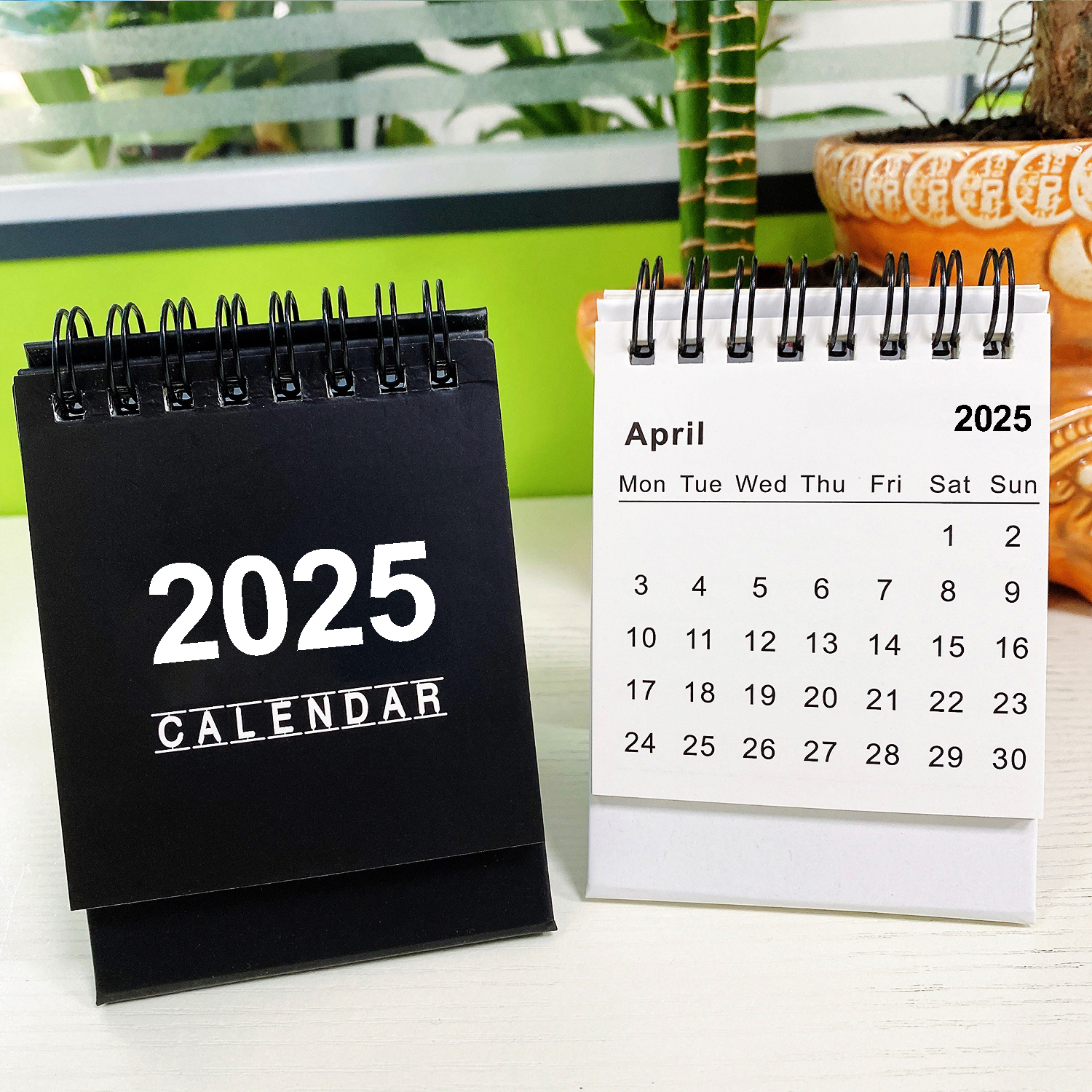 2025 Minimalist Family Office Promotional Gift Custom Mini Desk Calendar