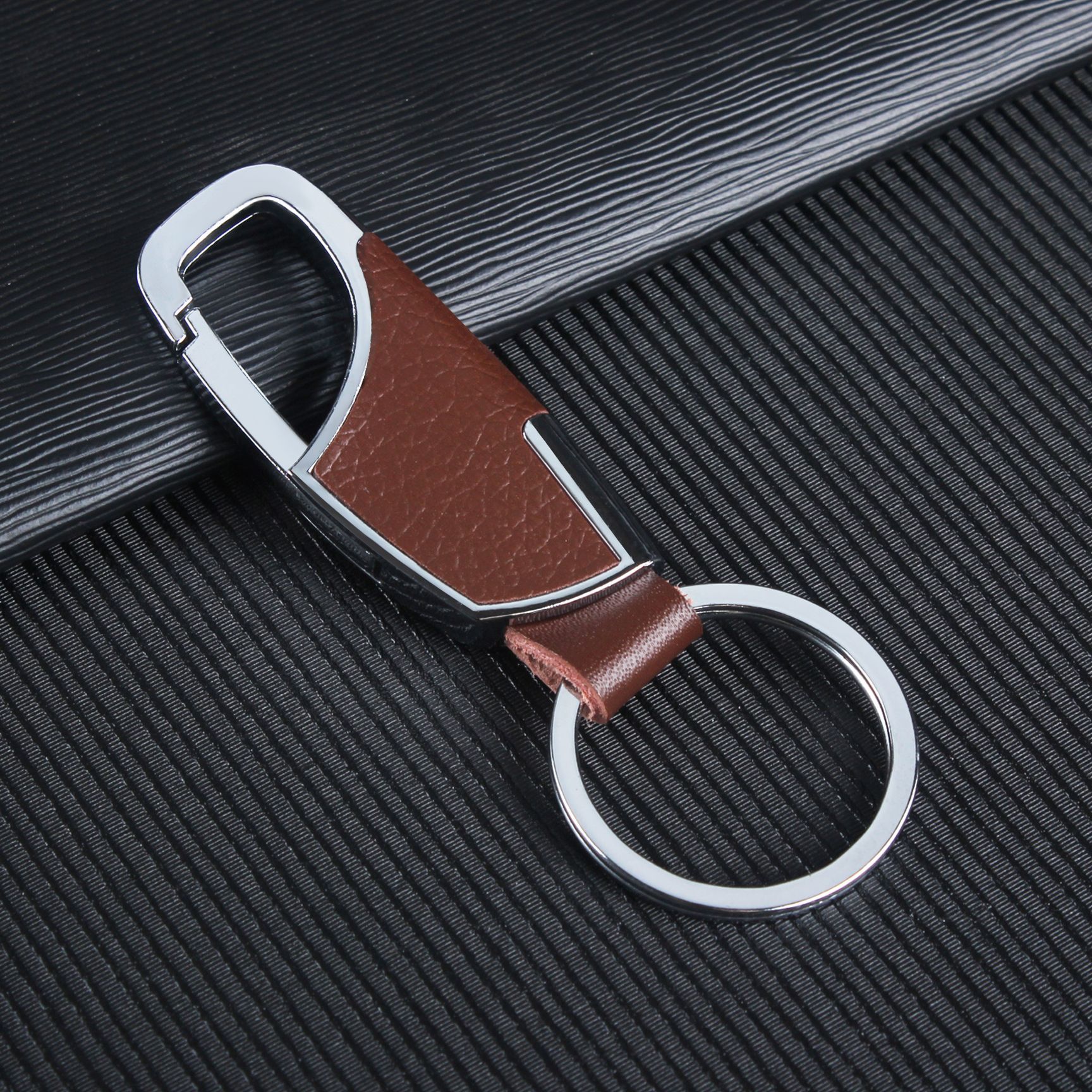 Luxury Business Promotional Trendy Custom Metal Bottle Opener Leather Keychain for Gifts