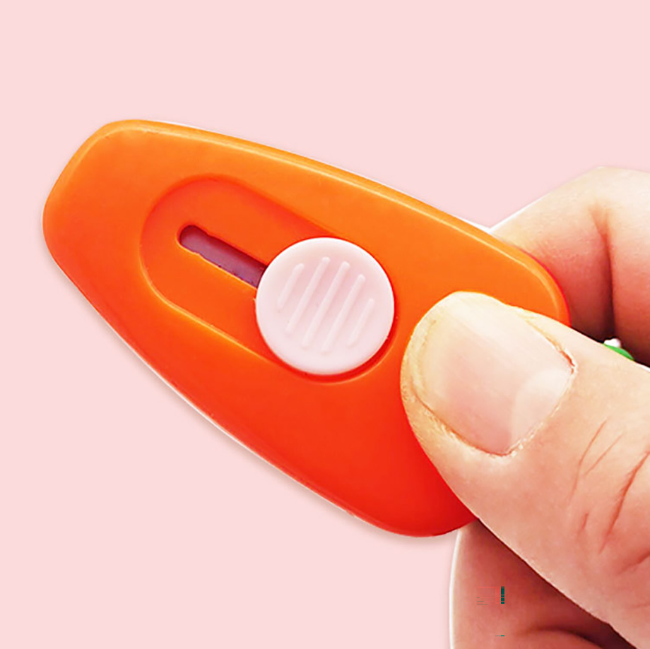 Creative Carrot Design Utility Knife Stationery Utility Knife Portable Mini Utility Knife