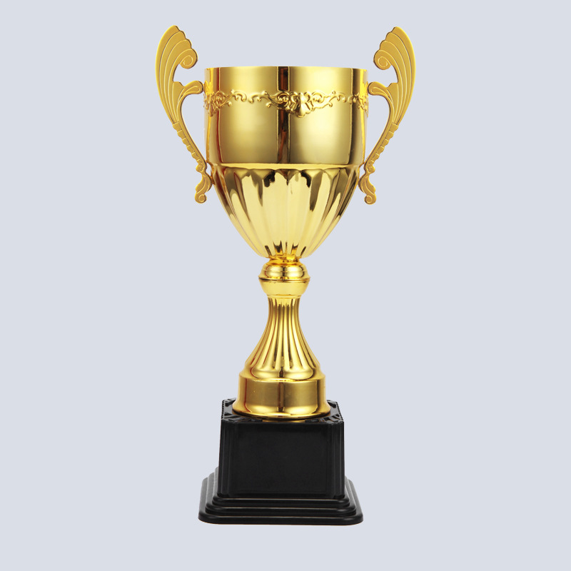 Good Quality Gold Award Promotional Customizable Marathon Football Metal Trophy Cup