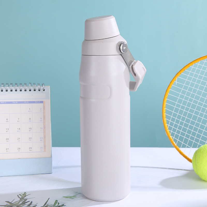 Custom New Cross-border Large Capacity 304 Stainless Steel Slanted-spout Car Portable Sports Insulated Bottle