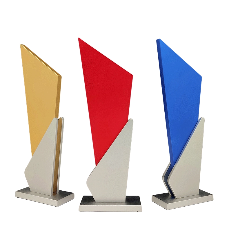 Whosale Gold Award Promotional Customizable Marathon Soccer Metal Trophy Cup
